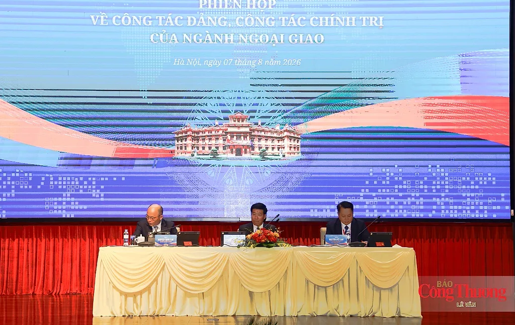 Ngành Ngoại giao: Phát huy vai trò lãnh đạo của tổ chức Đảng