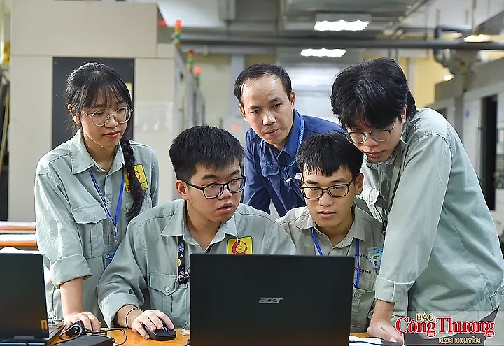 Tiến sĩ Nguyễn Minh Phong: Việt Nam chuyển hướng thu hút FDI có chọn lọc