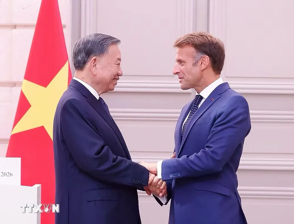 Tuyên bố chung về việc thúc đẩy triển khai khuôn khổ Đối tác Chiến lược Toàn diện Việt Nam-Pháp