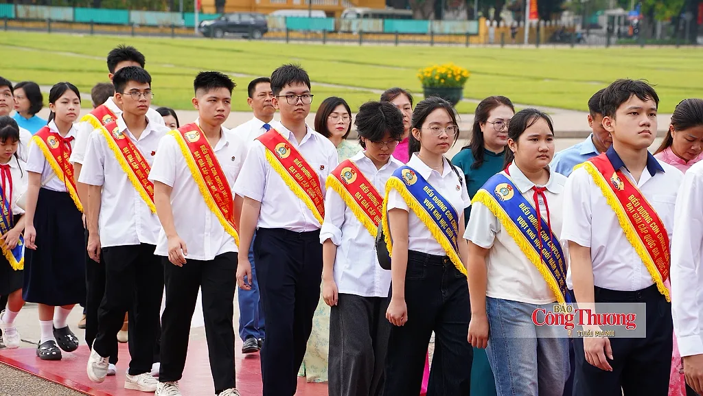Công đoàn Công Thương Việt Nam: Đồng hành xây dựng gia đình, chăm lo trẻ em