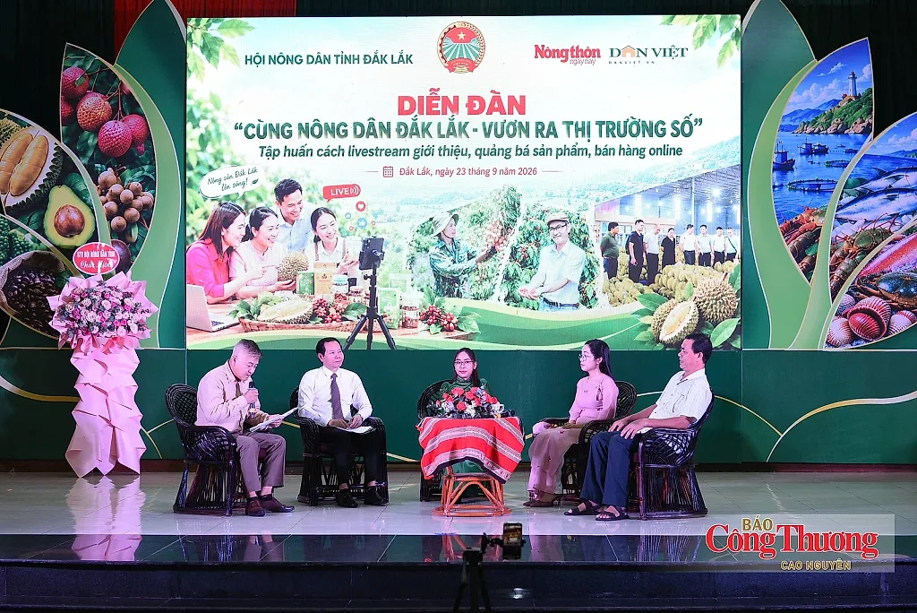 Đắk Lắk: Nông dân lập nhóm bán hàng online, liên kết mở rộng thị trường