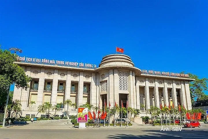 Thanh khoản 'căng', Ngân hàng Nhà nước kích hoạt lại các ‘van’ hỗ trợ