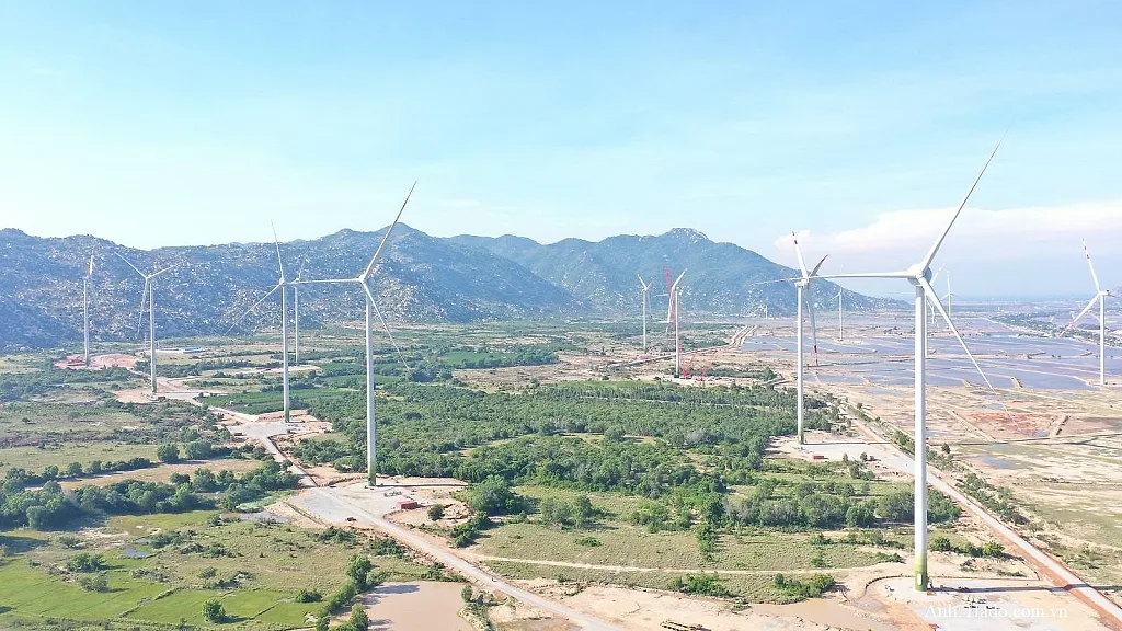 Khơi thông dòng vốn cho năng lượng tái tạo: Đâu là 'nút thắt'?
