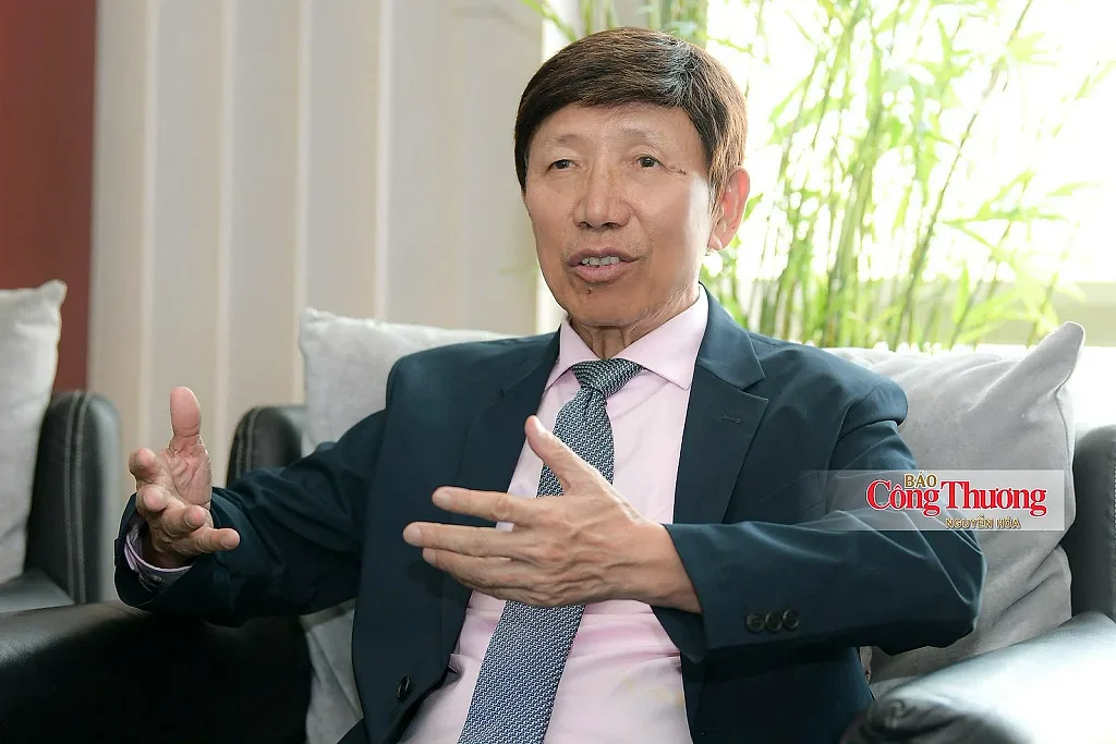 TS. Phan Hữu Thắng: Khu công nghiệp cần hướng tới mô hình sinh thái