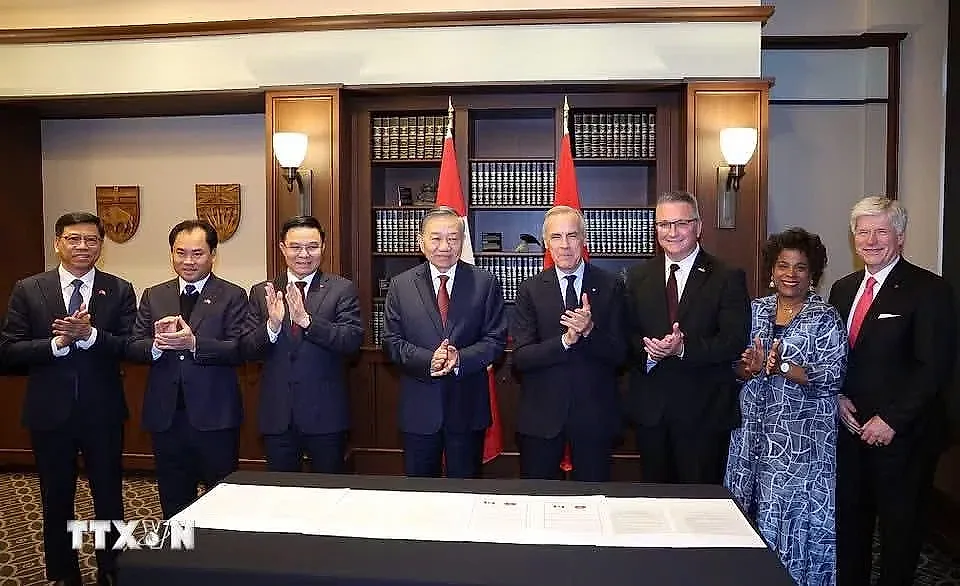 Việt Nam - Canada: Tăng cường hợp tác năng lượng và chuyển dịch năng lượng sạch