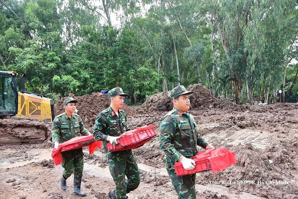 Ngày 3/10: Đã quy tập 713 bộ hài cốt liệt sĩ tại Công viên Lê Thị Riêng