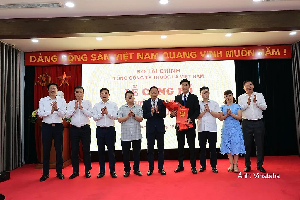 Vinataba công bố Quyết định bổ nhiệm Thành viên Hội đồng thành viên và Phó Tổng Giám đốc