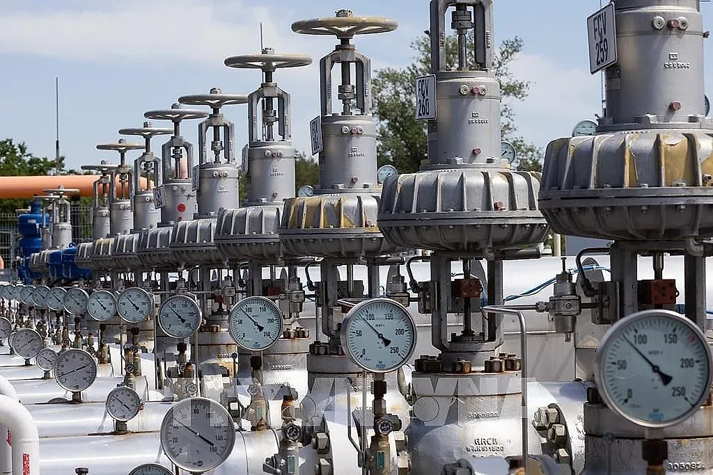 EU chi hàng tỷ euro nhập khẩu LNG của Nga trước lệnh cấm năm 2027