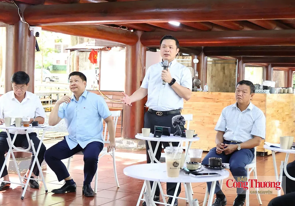 Chủ tịch UBND tỉnh Đắk Lắk chia sẻ việc sử dụng 10 AI trong công việc