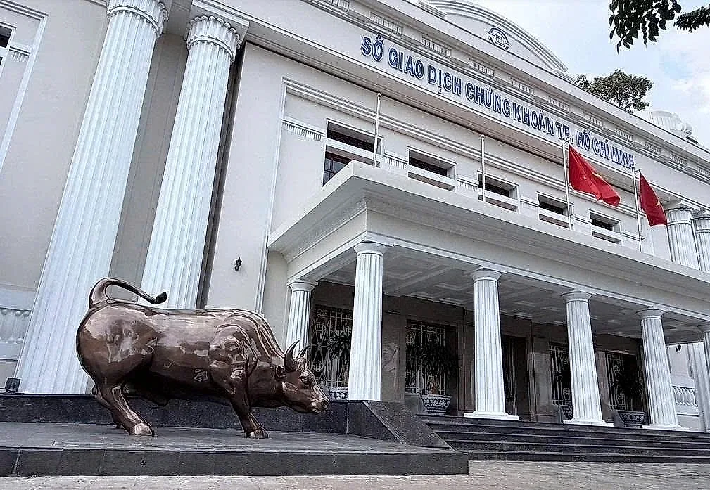 Chứng khoán cuối năm 2026: Cơ hội tái định giá