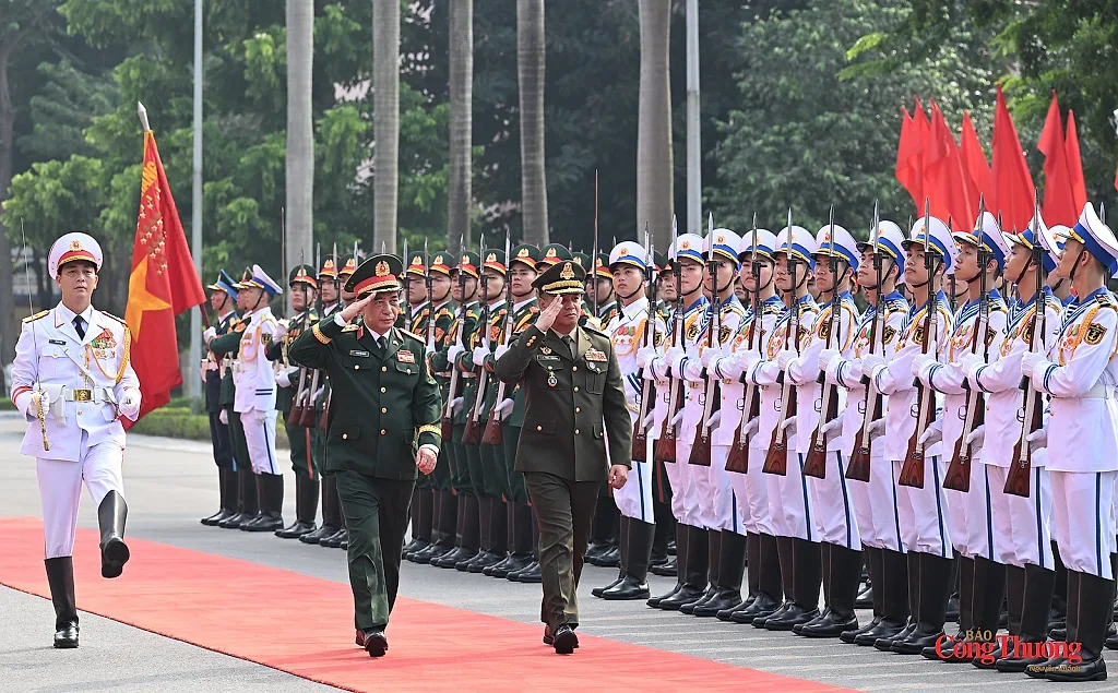 Đại tướng Phan Văn Giang chủ trì lễ đón Bộ trưởng Bộ Quốc phòng Campuchia