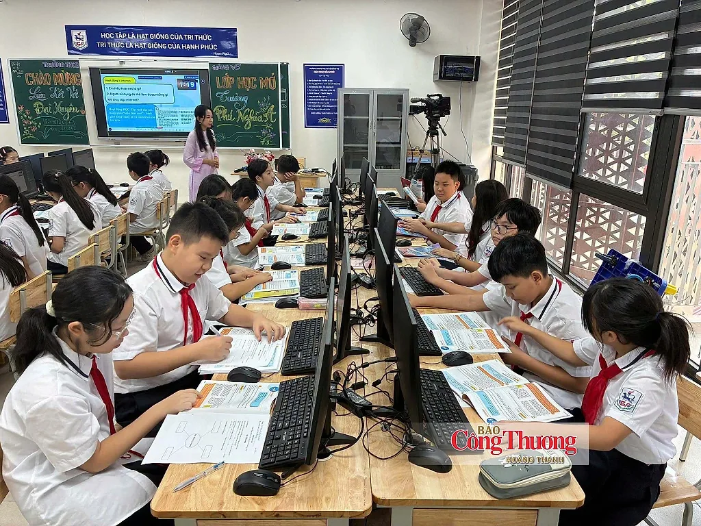 Xây dựng hệ thống học liệu số quốc gia phục vụ giáo dục phổ thông