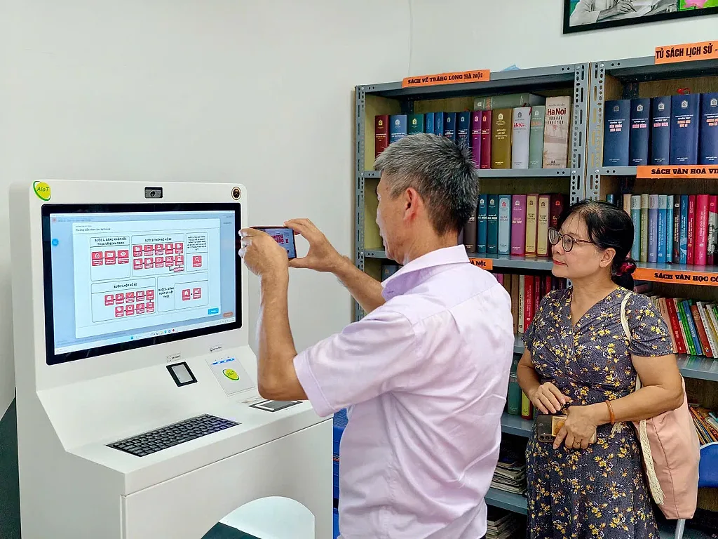 Hà Nội ra mắt hai mô hình điểm nhà văn hóa số tại cơ sở