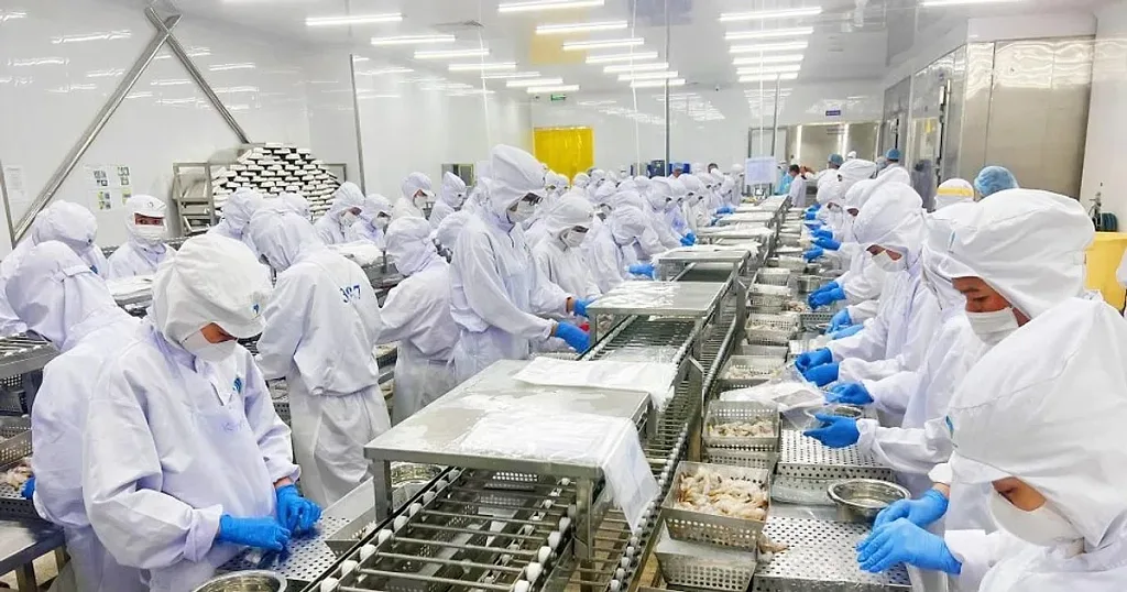 Khơi thông dòng vốn tín dụng: “Bệ đỡ” đưa kinh tế biển tỉnh Cà Mau vươn ra khơi lớn