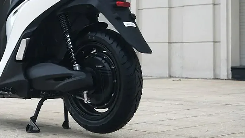 Xe điện VinFast giảm giá mạnh: Chỉ từ 24 triệu đồng, pin đi gần 300km/lần sạc