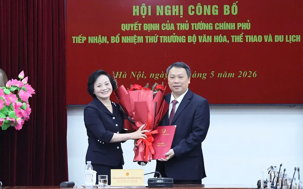 Phó Thủ tướng Phạm Thị Thanh Trà trao quyết định bổ nhiệm ông Nguyễn Huy Dũng giữ chức Thứ trưởng Bộ VHTT&DL
