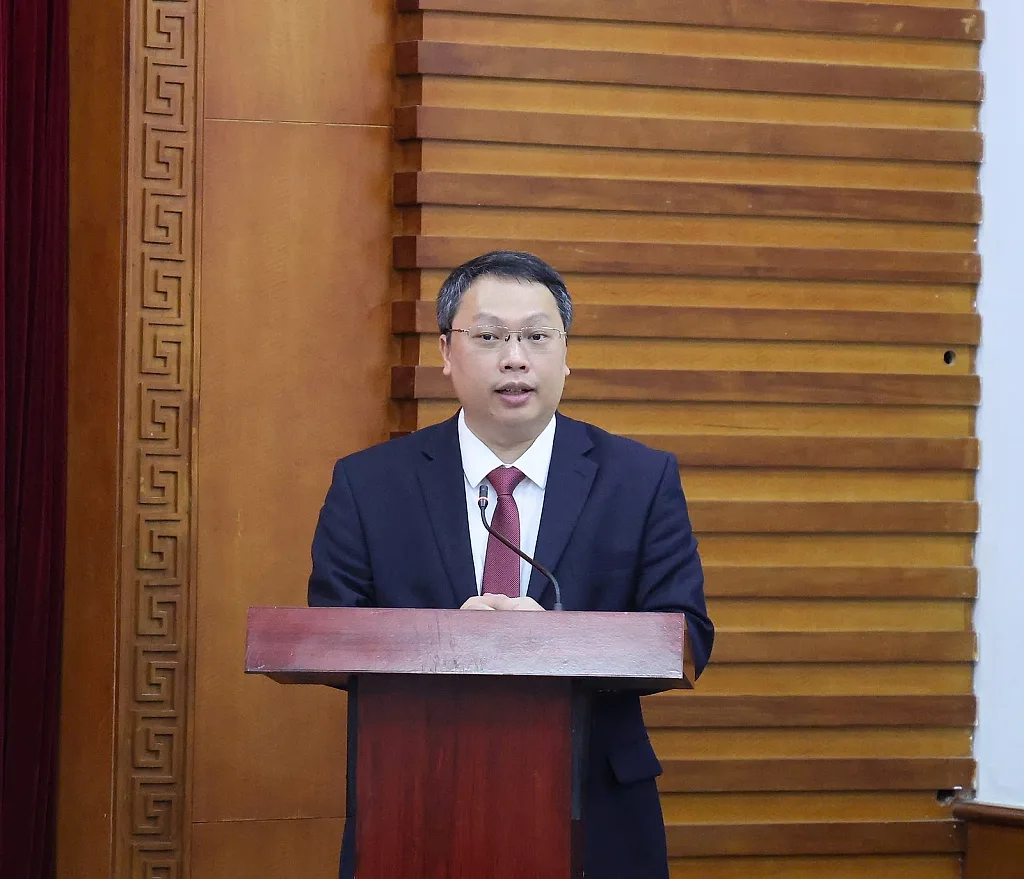 Phó Thủ tướng Phạm Thị Thanh Trà trao quyết định bổ nhiệm ông Nguyễn Huy Dũng giữ chức Thứ trưởng Bộ VHTT&DL- Ảnh 4.