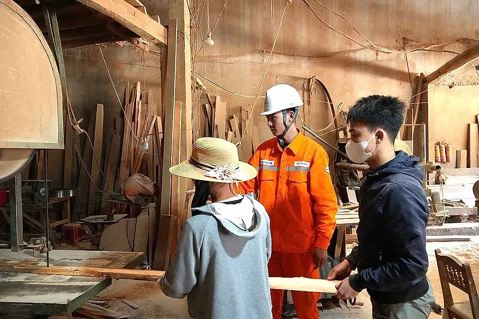 Lào Cai: Tăng cường an toàn, sử dụng điện tiết kiệm mùa nắng nóng