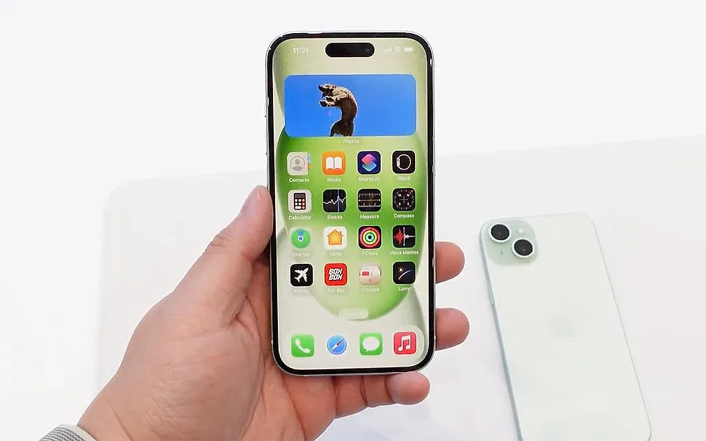 Không cần mua iPhone 17, mẫu iPhone này vẫn đủ mạnh và đẹp với giá chưa tới 17 triệu đồng