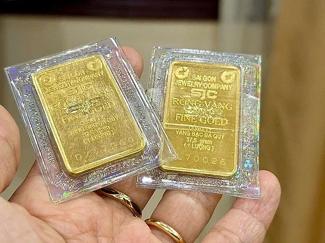 Dự báo giá vàng ngày mai 27/5: Vàng thế giới lao dốc, SJC sắp mất mốc quan trọng?