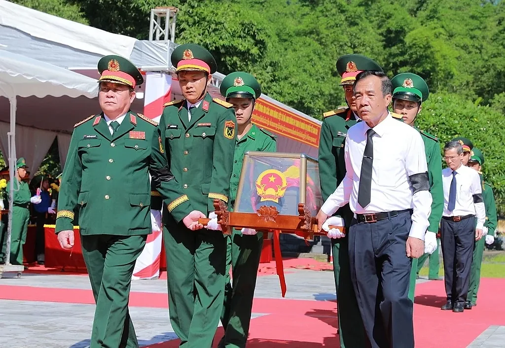 Thanh Hóa: Truy điệu, an táng 19 hài cốt liệt sĩ quân tình nguyện hy sinh tại Lào