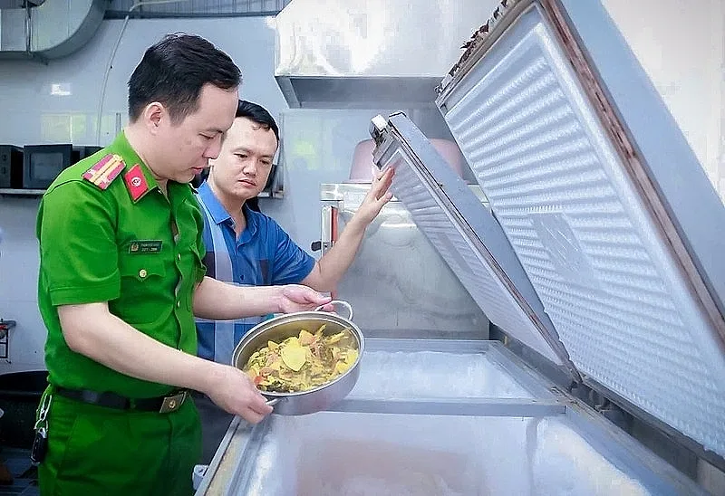 Nghệ An mạnh tay xử phạt vi phạm an toàn thực phẩm