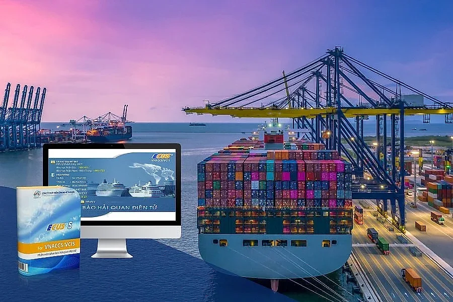 Xuất nhập khẩu 4 tháng đầu năm tăng gần 25%, Việt Nam nhập siêu hơn 7,6 tỷ USD