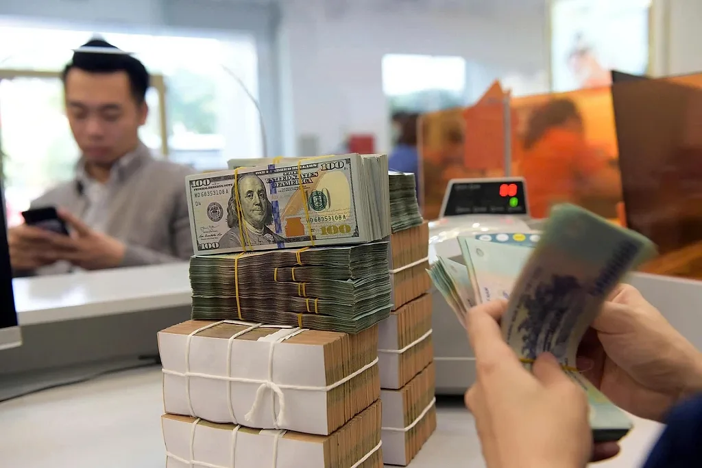 nợ thuế tạm hoãn xuất cảnh