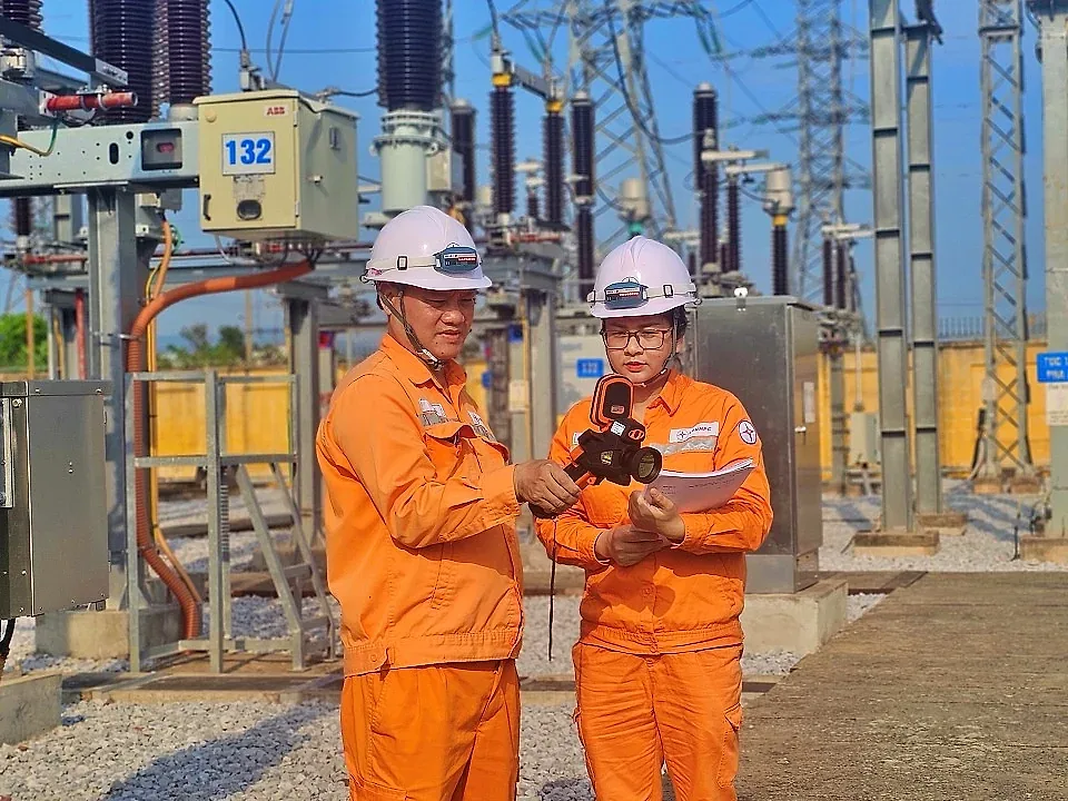 Công ty Điện lực Quảng Ninh đồng bộ các giải pháp đảm bảo cung cấp điện
