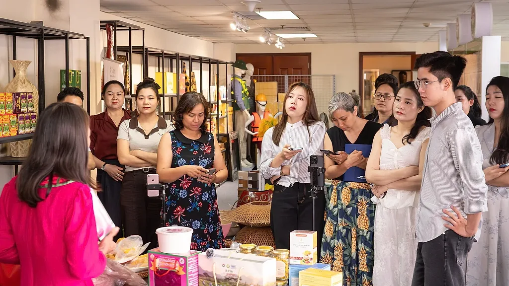 Đào tạo livestream: ‘Phủ sóng’ thị trường cho sản phẩm công nghiệp nông thôn