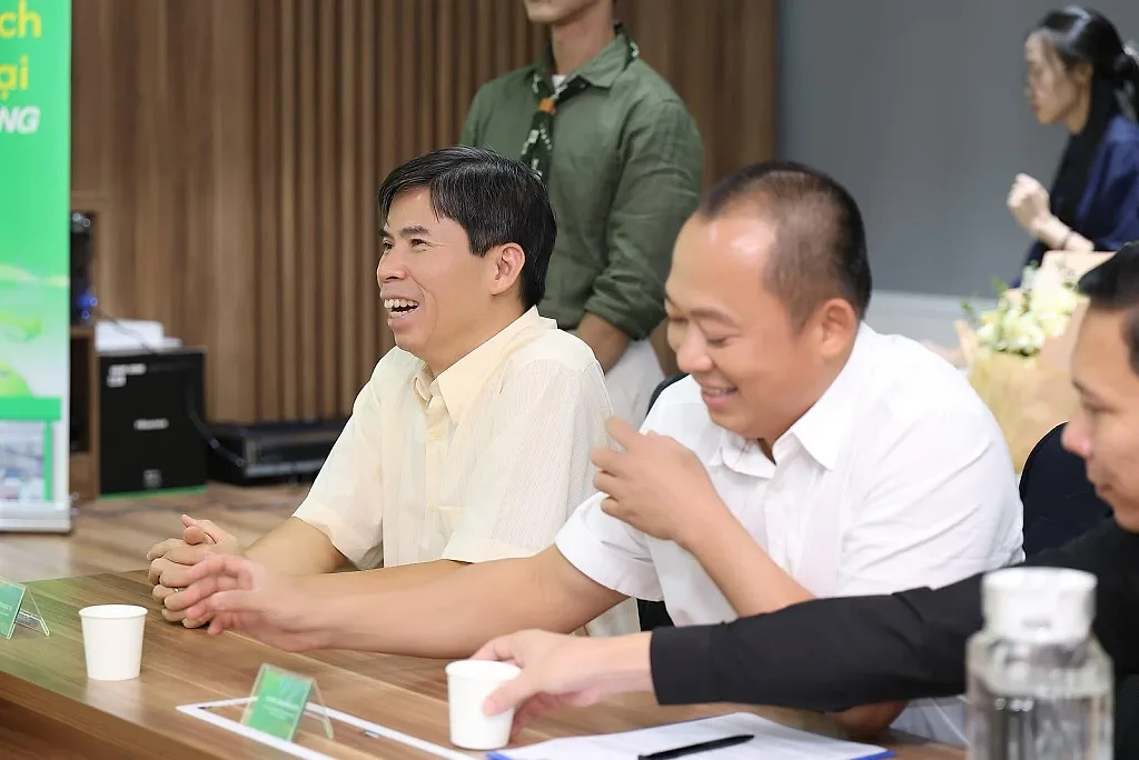 Không phô trương, không ồn ào, nhưng mảng kinh doanh tài chính này lại chính là “bệ đỡ” quan trọng cho lợi nhuận của doanh nghiệp Nguyễn Đức Tài, Điện Máy Xanh, IPO