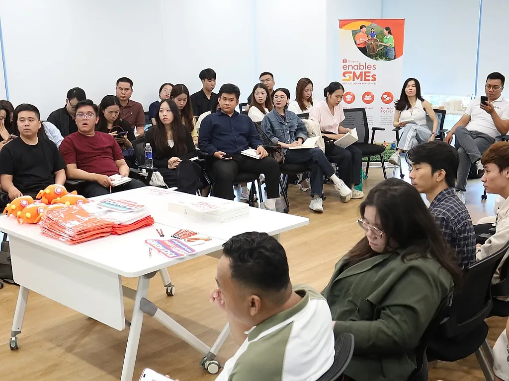 Shopee đồng hành cùng nhà bán Việt nâng cao năng lực vận hành, mở rộng xuất khẩu trực tuyến