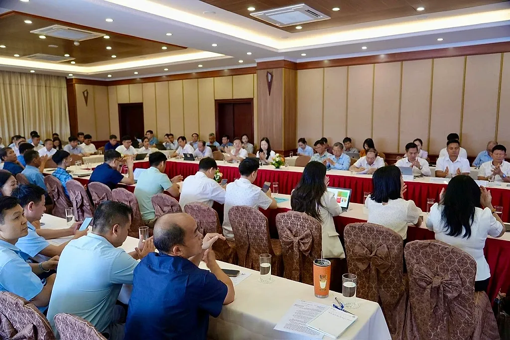 Khai thác khoáng sản gắn với bảo vệ môi trường và an toàn lao động — Tập đoàn Công nghiệp Than-Khoáng sản Việt Nam