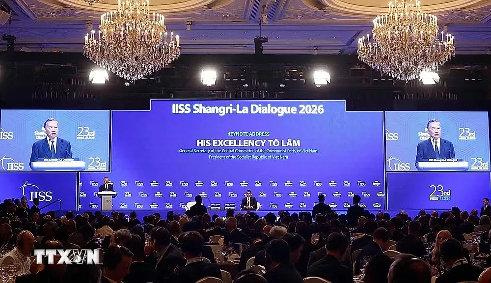 Từ Shangri-La, Việt Nam gửi thông điệp về hòa bình, ổn định và lòng tin chiến lược