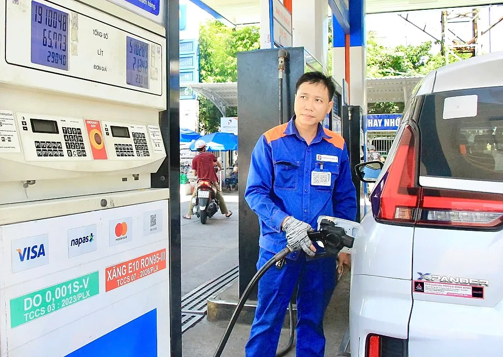 Xăng E10 trước giờ G ở Gia Lai: Người dân ủng hộ, doanh nghiệp sẵn sàng