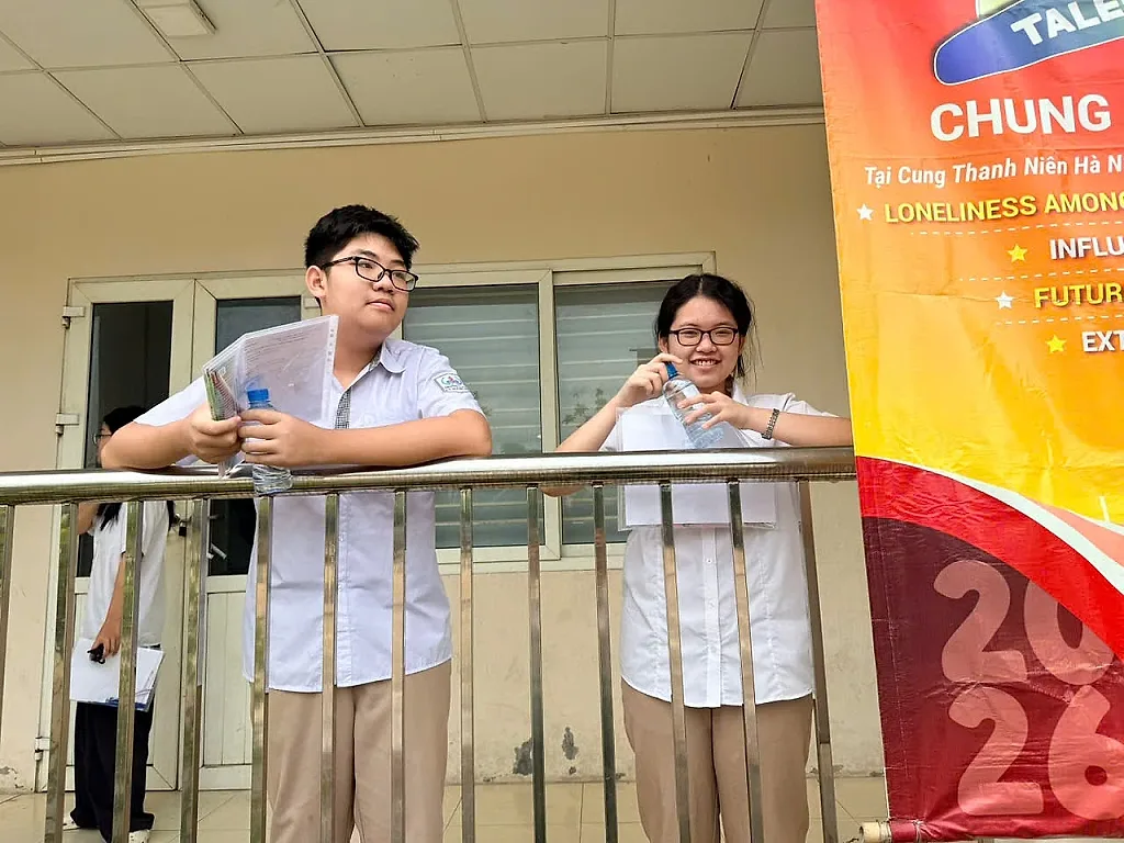 Hà Nội: 409 thí sinh vắng mặt môn Toán, 2 em bị đình chỉ trong kỳ thi vào lớp 10 — Sở Giáo dục và Đào tạo Hà Nội