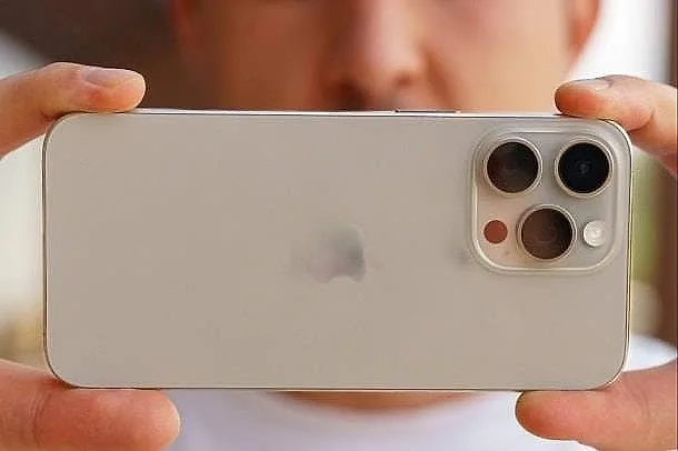 iphone-15-pro-max(1).jpg