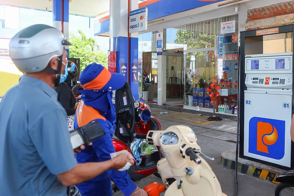 Quảng Ngãi: Người dân đón nhận tích cực xăng sinh học E10