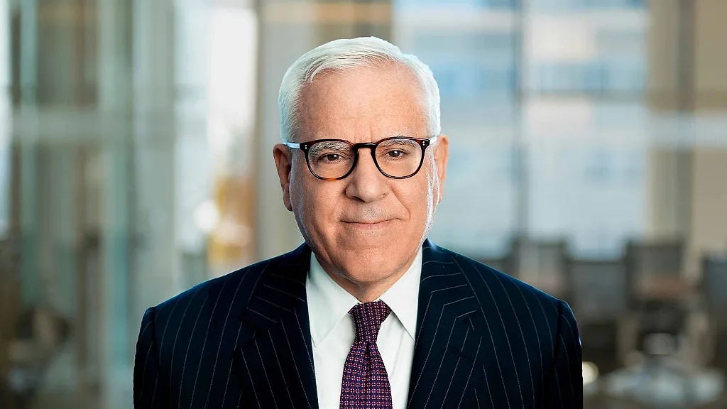 2 chiến lược đầu tư giúp Founder của Carlyle Group quản lý 200 tỷ USD đứng vững trên thị trường chứng khoán
