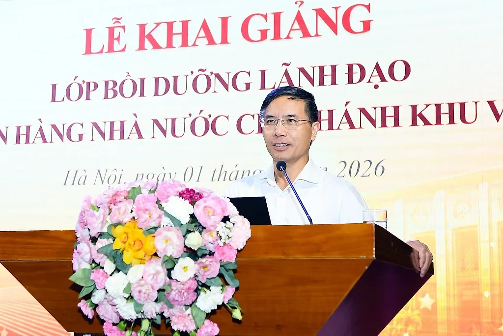 1.6.-1-ngan-hang-nha-nuoc-viet-nam-to-chuc-le-khai-giang-lop-boi-duong-lanh-dao-ngan-hang-nha-nuoc-chi-nhanh-khu-vuc-.jpg