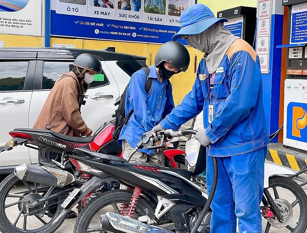 Đồng bằng sông Cửu Long đồng loạt chuyển đổi sang xăng E10