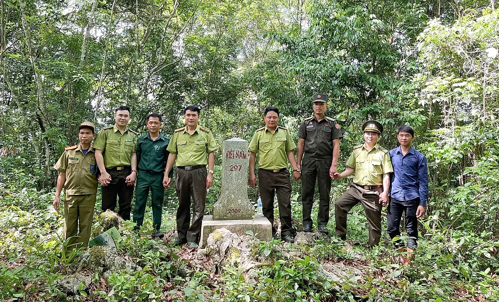 Kiểm lâm Mường Lát giữ 'lá phổi xanh' vùng biên giữa cao điểm nắng nóng