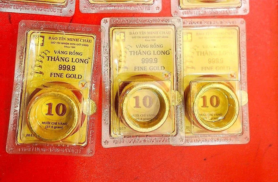 Giá vàng nhẫn hôm nay 2/6: Tiếp tục lao dốc, người mua thêm áp lực