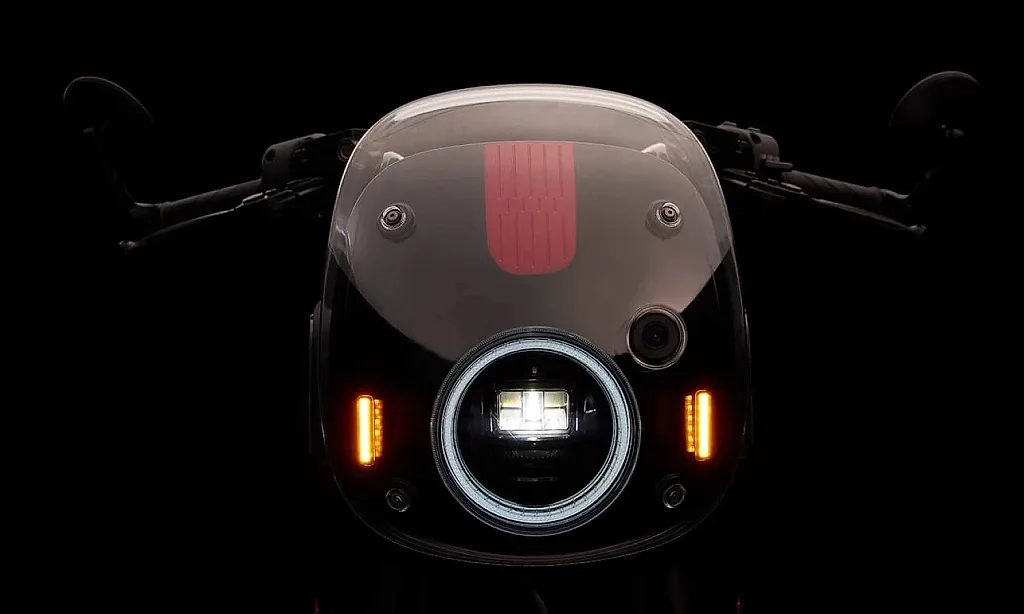 moto1.jpg