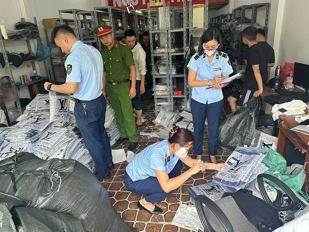 Hà Nội quyết liệt chống hàng giả, xâm phạm sở hữu trí tuệ