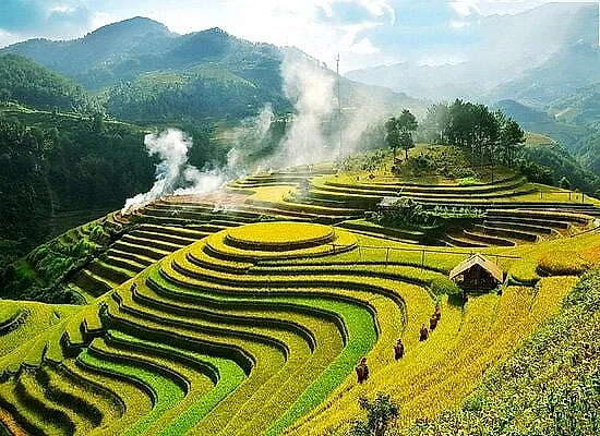 Có một vùng đất ở Thanh Hóa được ví như “Tây Bắc thu nhỏ”: Ruộng bậc thang đẹp mê mẩn, văn hóa bản địa đặc sắc