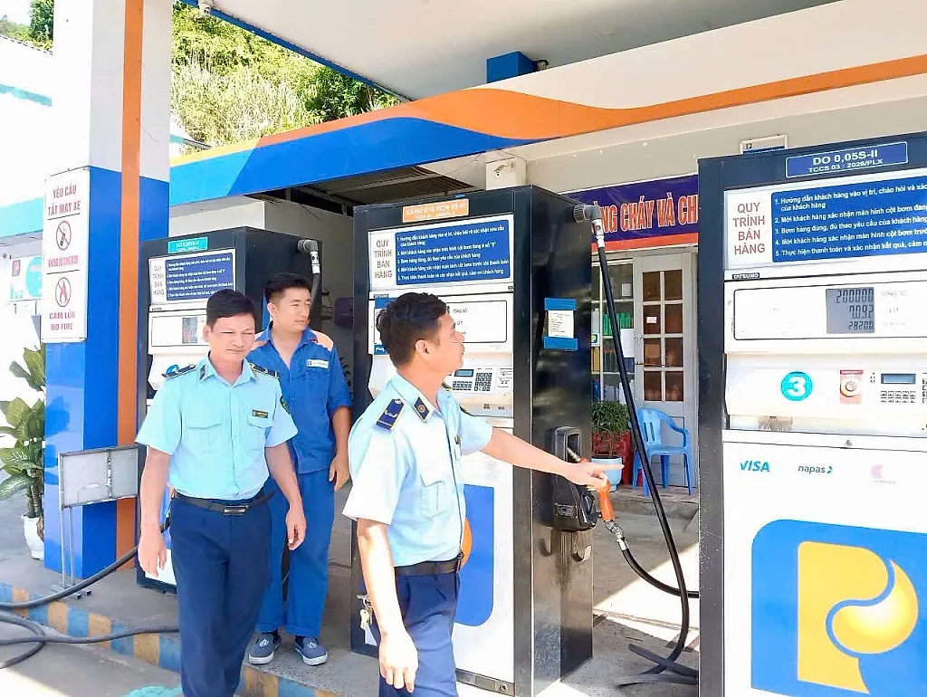 Lai Châu: Người dân vùng sâu, vùng xa yên tâm sử dụng xăng E10