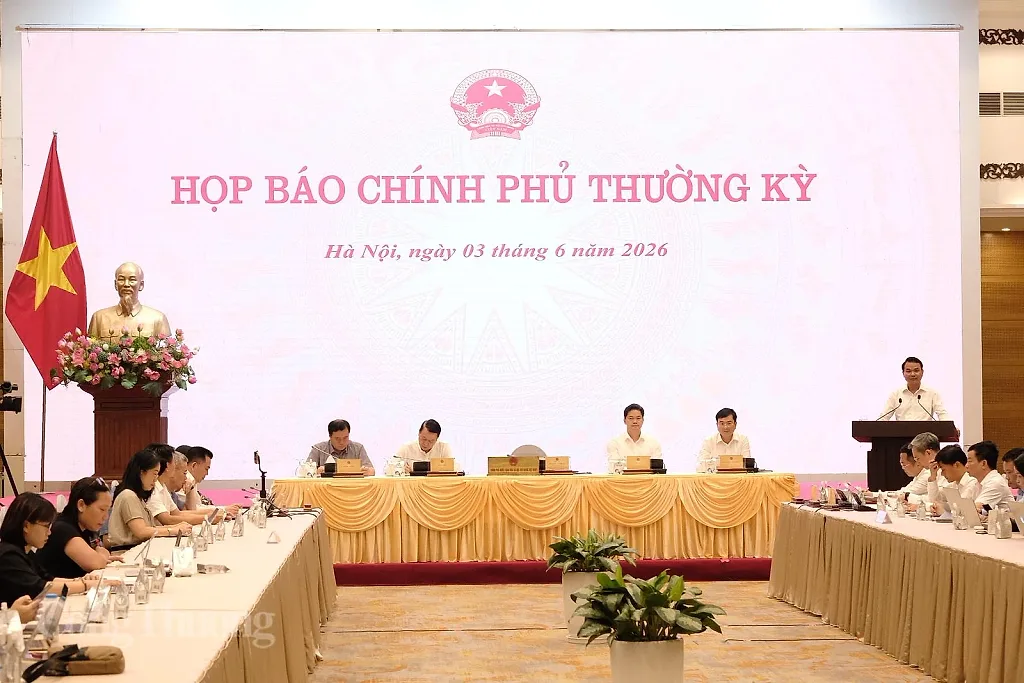 Họp báo Chính phủ tháng 5: Sản xuất công nghiệp là động lực tăng trường chủ yếu