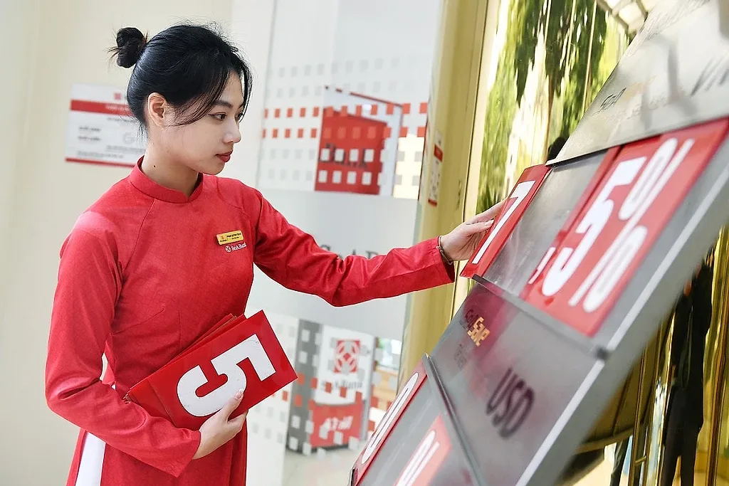 Lãi suất ngân hàng hôm nay 4/6: Gửi tiền online có lãi cao hơn — Agribank