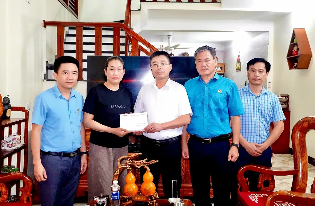 Công đoàn sát cánh cùng người lao động ngành điện